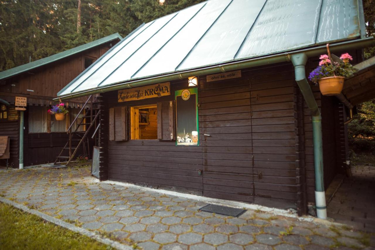 Komari Louka Nova Olesna Extérieur photo
