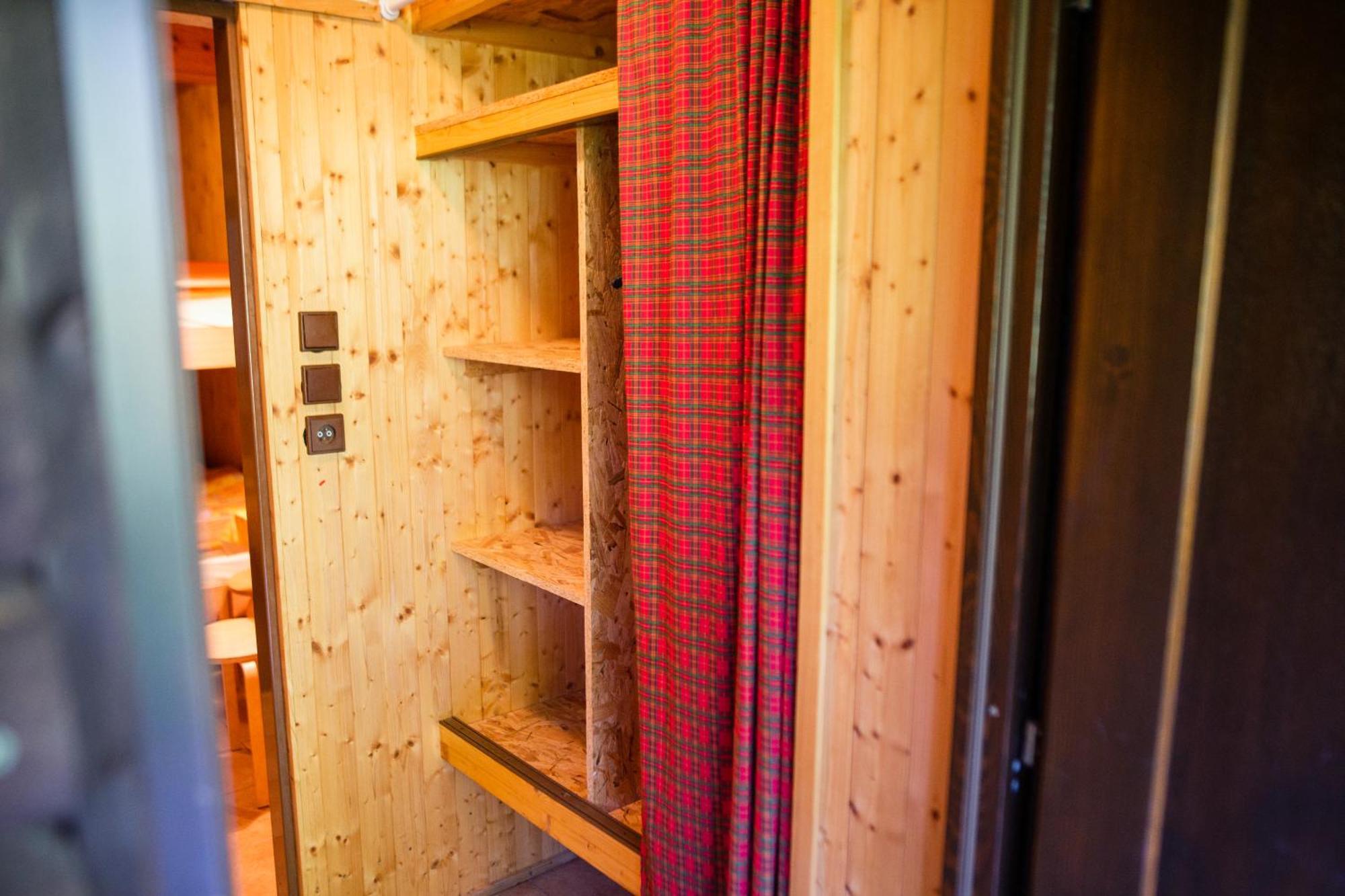 Komari Louka Nova Olesna Extérieur photo