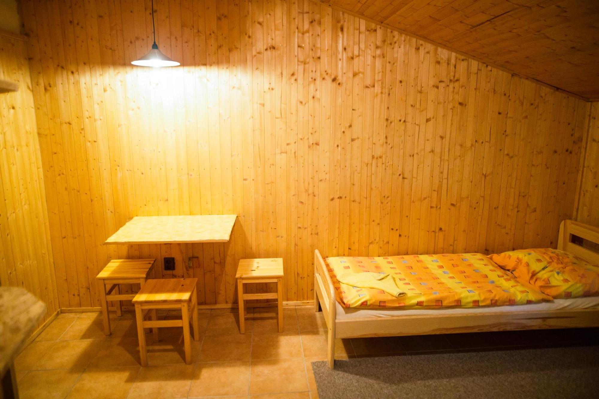 Komari Louka Nova Olesna Extérieur photo