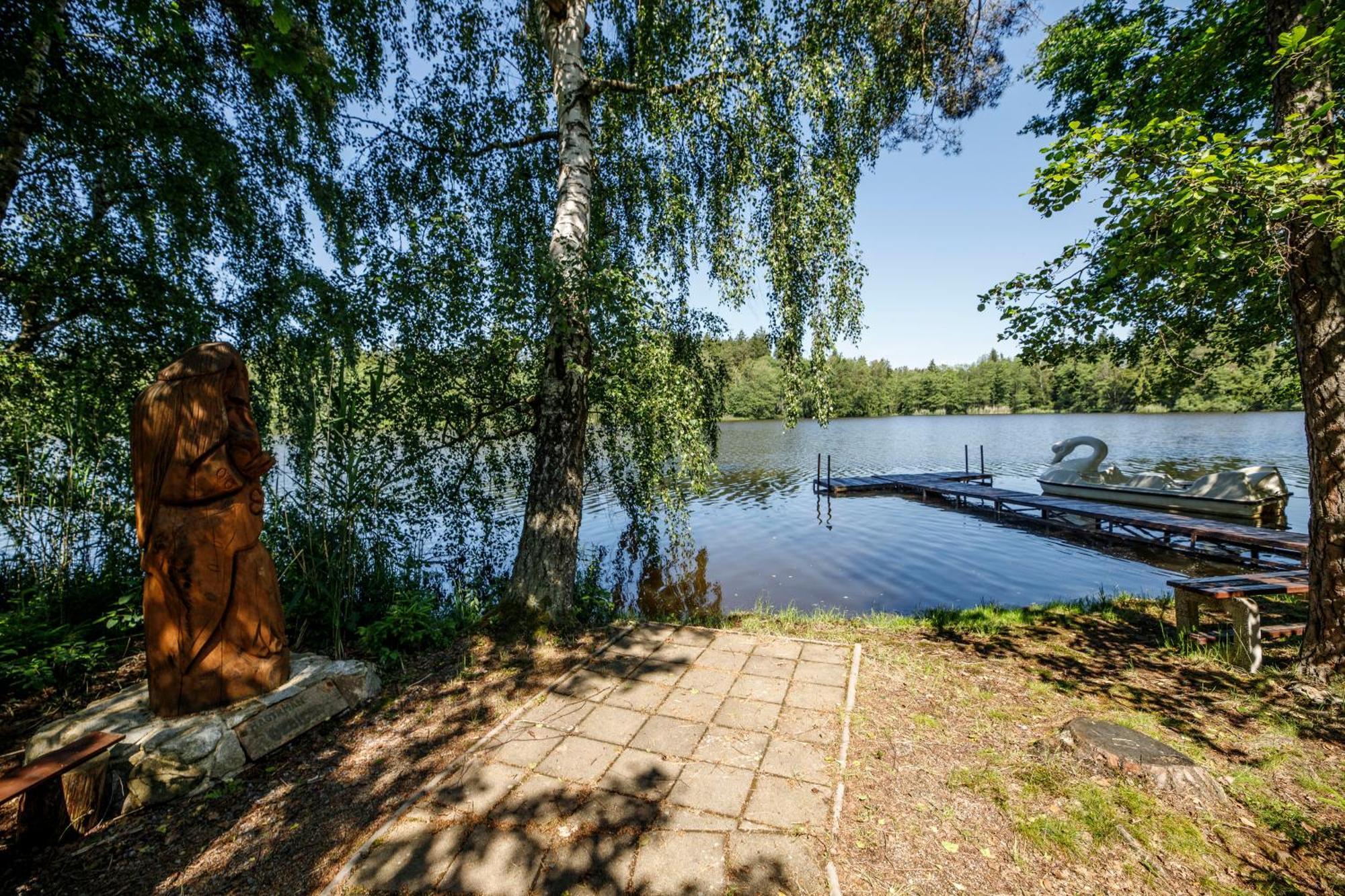 Komari Louka Nova Olesna Extérieur photo