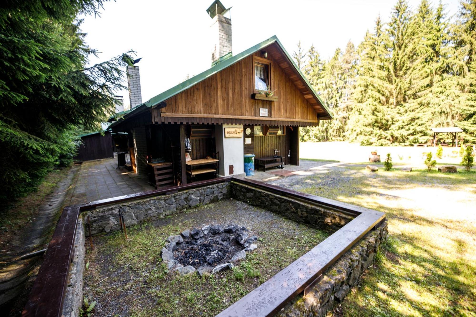 Komari Louka Nova Olesna Extérieur photo