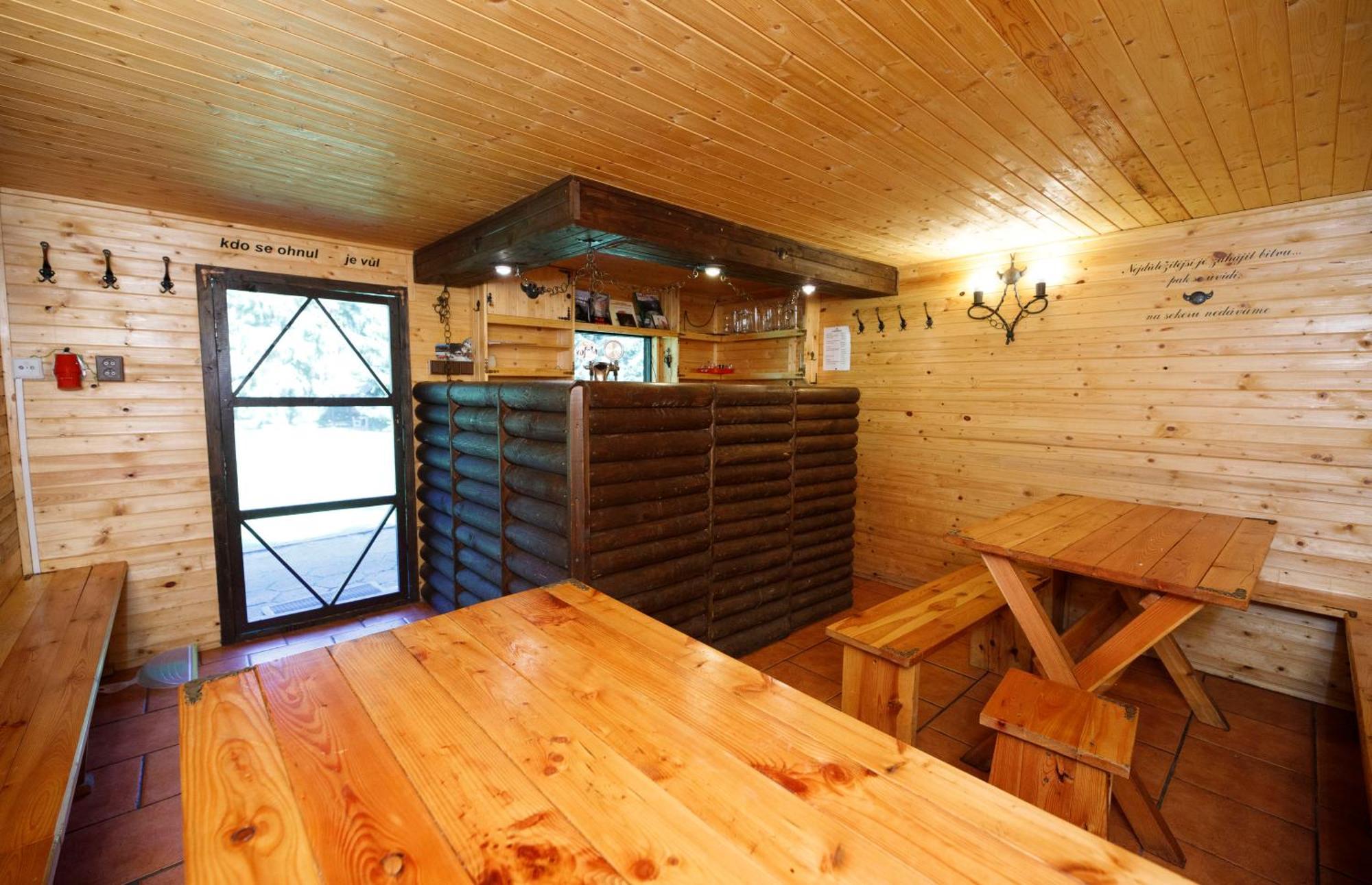 Komari Louka Nova Olesna Extérieur photo