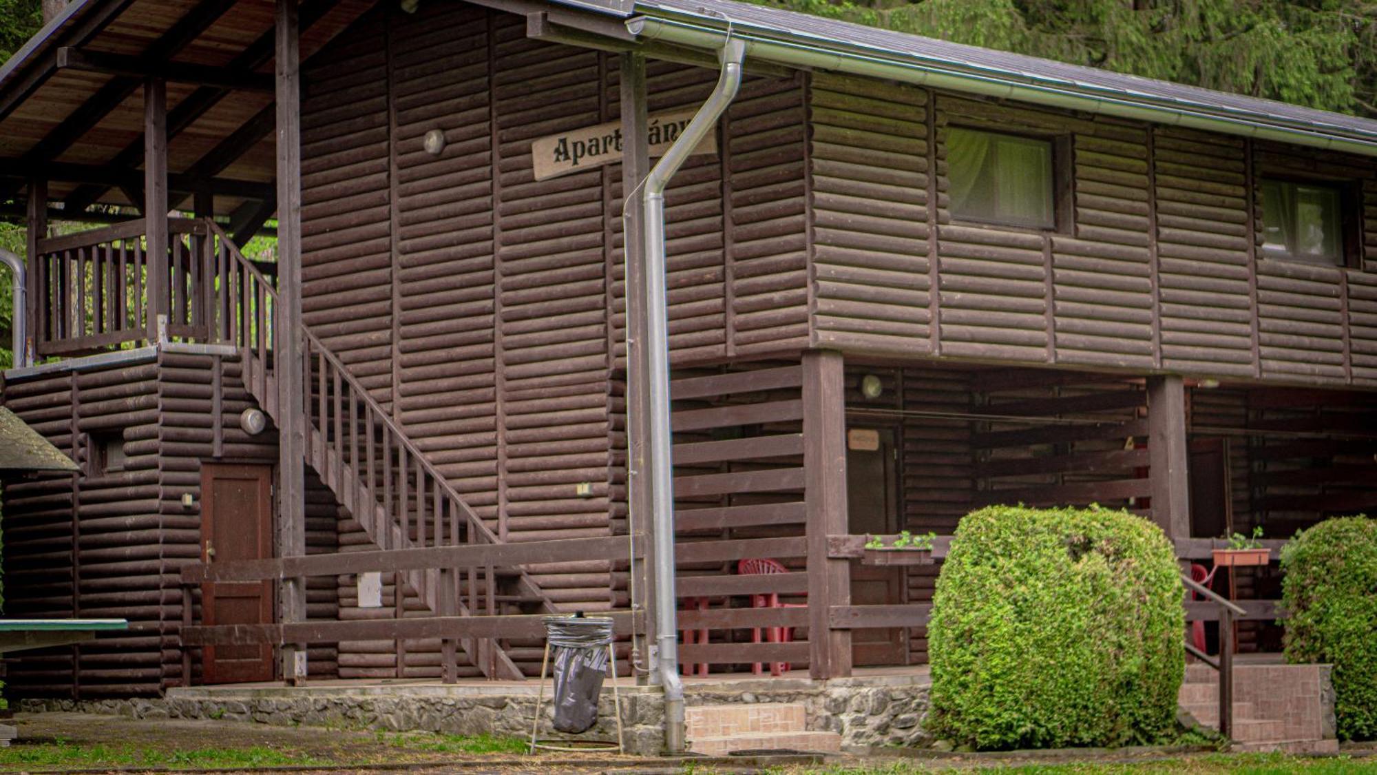 Komari Louka Nova Olesna Extérieur photo